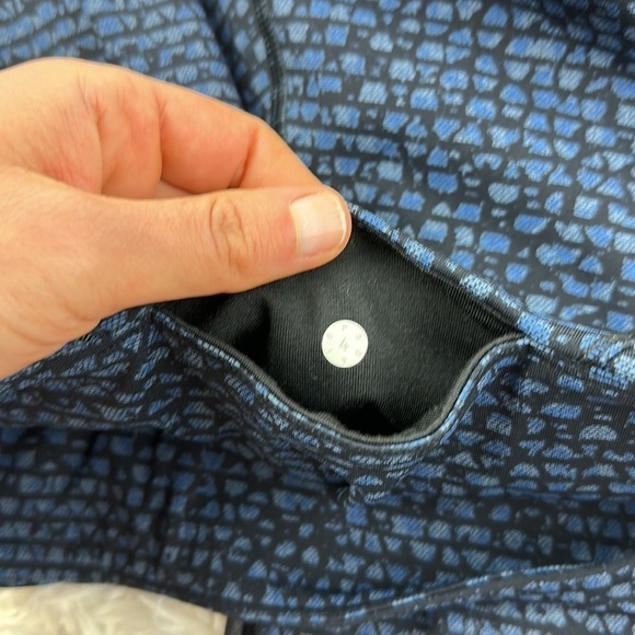 🔥$SALE$🔥 Lululemon Deep Breath Crop 21" Shatter Weave Desert Teal Alberta Lake - Picture 3 of 5